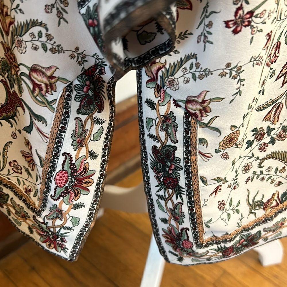 Max Studio multi colored floral open kimono Size S EUC - Picture 4 of 10